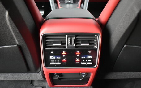 Porsche Cayenne III, 2022 год, 18 990 000 рублей, 31 фотография