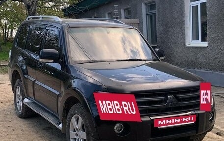 Mitsubishi Pajero IV, 2007 год, 1 590 000 рублей, 2 фотография