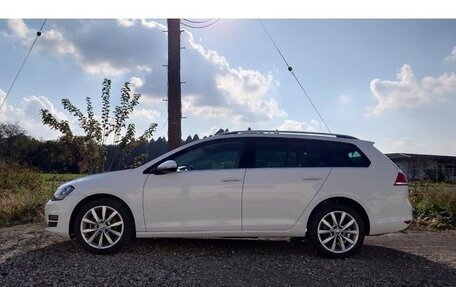 Volkswagen Golf VIII, 2022 год, 1 850 000 рублей, 5 фотография
