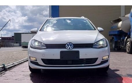 Volkswagen Golf VIII, 2022 год, 1 850 000 рублей, 2 фотография