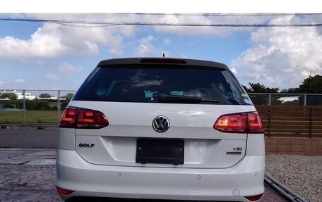Volkswagen Golf VIII, 2022 год, 1 850 000 рублей, 7 фотография