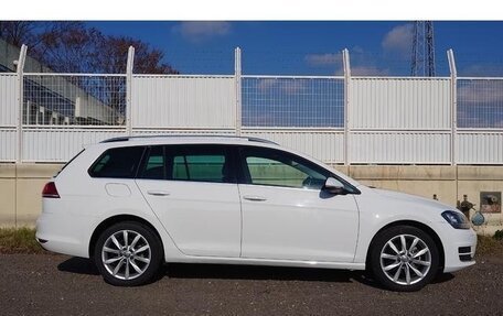 Volkswagen Golf VIII, 2022 год, 1 850 000 рублей, 9 фотография