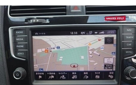 Volkswagen Golf VIII, 2022 год, 1 850 000 рублей, 12 фотография