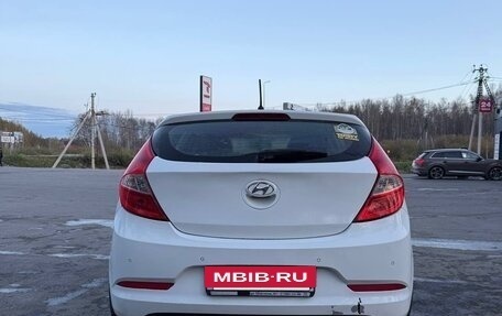 Hyundai Solaris II рестайлинг, 2015 год, 735 000 рублей, 3 фотография