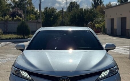 Toyota Camry, 2018 год, 2 885 000 рублей, 3 фотография