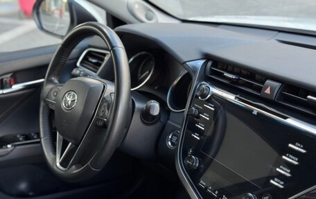 Toyota Camry, 2018 год, 2 885 000 рублей, 23 фотография