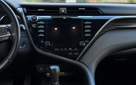 Toyota Camry, 2018 год, 2 885 000 рублей, 20 фотография