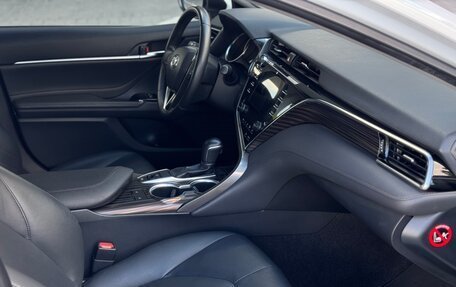 Toyota Camry, 2018 год, 2 885 000 рублей, 22 фотография
