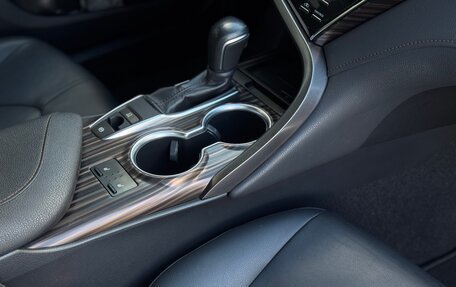 Toyota Camry, 2018 год, 2 885 000 рублей, 24 фотография