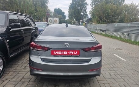 Hyundai Elantra VI рестайлинг, 2018 год, 1 150 000 рублей, 3 фотография