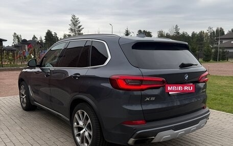 BMW X5, 2019 год, 5 500 000 рублей, 4 фотография