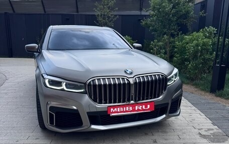 BMW 7 серия, 2020 год, 9 999 999 рублей, 4 фотография