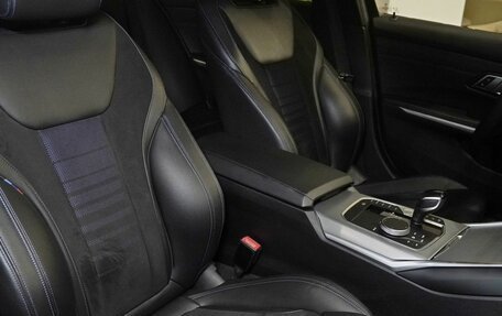 BMW 3 серия, 2019 год, 4 350 000 рублей, 17 фотография