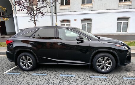 Lexus RX IV рестайлинг, 2019 год, 4 470 000 рублей, 8 фотография