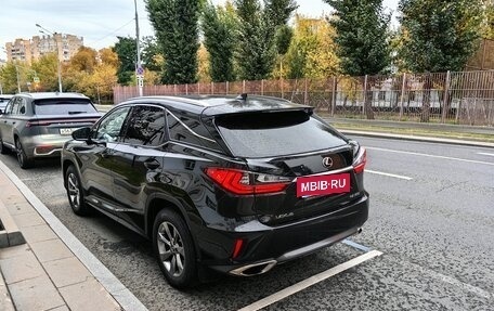Lexus RX IV рестайлинг, 2019 год, 4 470 000 рублей, 6 фотография
