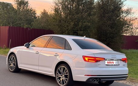 Audi A4, 2018 год, 2 050 000 рублей, 6 фотография
