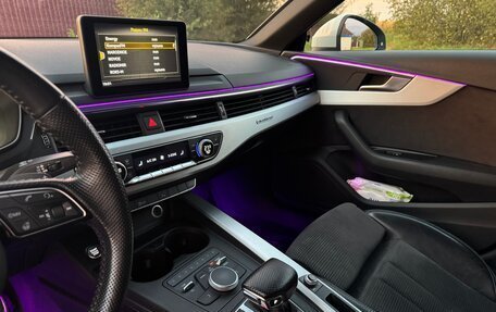 Audi A4, 2018 год, 2 050 000 рублей, 9 фотография