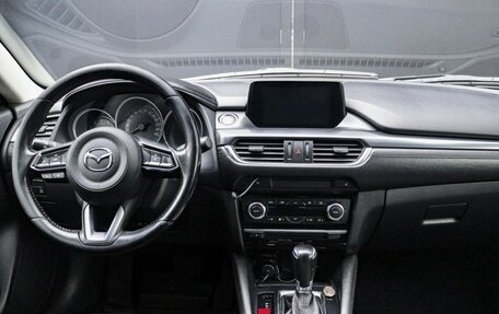 Mazda 6, 2017 год, 2 150 000 рублей, 10 фотография