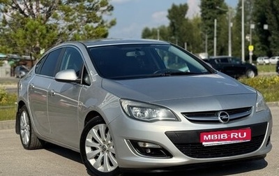 Opel Astra J, 2013 год, 670 000 рублей, 1 фотография
