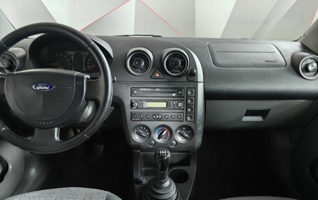 Ford Fiesta, 2002 год, 219 000 рублей, 12 фотография