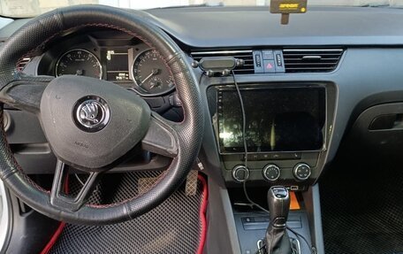 Skoda Octavia, 2018 год, 999 000 рублей, 13 фотография