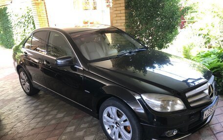 Mercedes-Benz C-Класс, 2010 год, 990 000 рублей, 2 фотография