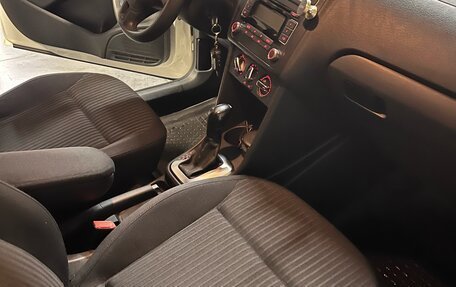 Volkswagen Polo VI (EU Market), 2011 год, 630 000 рублей, 11 фотография
