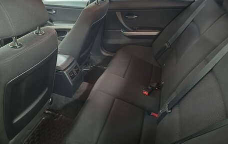 BMW 3 серия, 2011 год, 999 000 рублей, 18 фотография