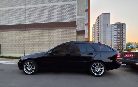 Mercedes-Benz C-Класс, 2007 год, 920 000 рублей, 1 фотография