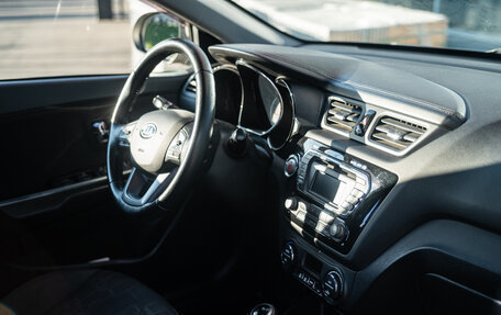 KIA Rio III рестайлинг, 2012 год, 899 000 рублей, 18 фотография