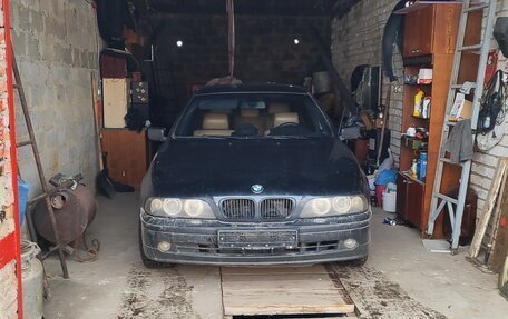 BMW 5 серия, 2003 год, 850 000 рублей, 2 фотография