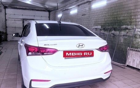 Hyundai Solaris II рестайлинг, 2017 год, 1 100 000 рублей, 5 фотография