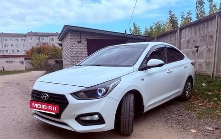 Hyundai Solaris II рестайлинг, 2017 год, 1 100 000 рублей, 7 фотография