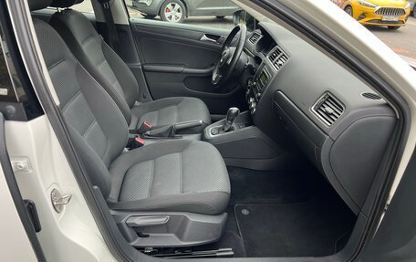 Volkswagen Jetta VI, 2014 год, 900 000 рублей, 9 фотография