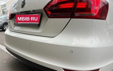 Volkswagen Jetta VI, 2014 год, 900 000 рублей, 15 фотография