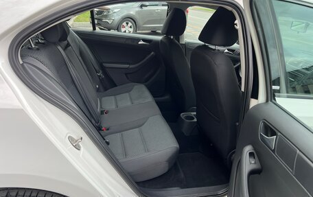 Volkswagen Jetta VI, 2014 год, 900 000 рублей, 23 фотография