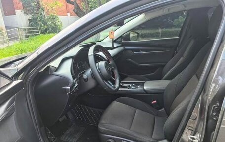 Mazda 3, 2021 год, 1 640 000 рублей, 10 фотография