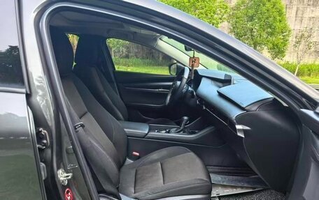 Mazda 3, 2021 год, 1 640 000 рублей, 8 фотография