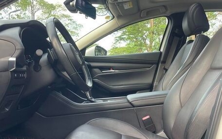 Mazda 3, 2021 год, 1 680 000 рублей, 15 фотография