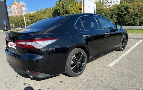 Toyota Camry, 2019 год, 2 700 000 рублей, 14 фотография