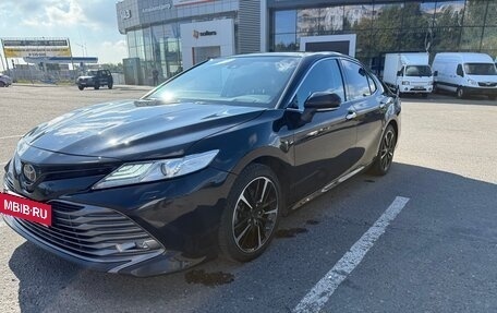 Toyota Camry, 2019 год, 2 700 000 рублей, 17 фотография