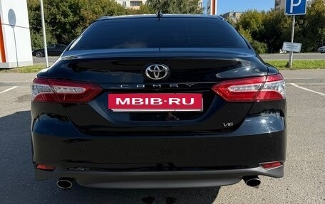 Toyota Camry, 2019 год, 2 700 000 рублей, 16 фотография