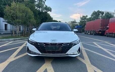 Hyundai Elantra, 2022 год, 1 320 000 рублей, 3 фотография