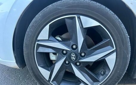 Hyundai Elantra, 2022 год, 1 320 000 рублей, 21 фотография