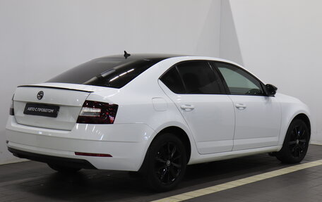 Skoda Octavia, 2018 год, 1 500 000 рублей, 2 фотография