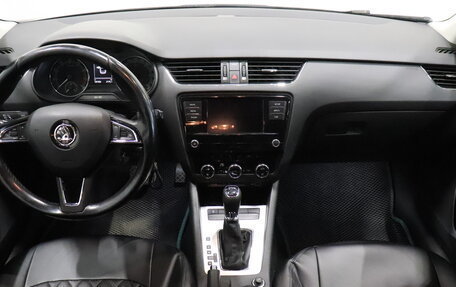 Skoda Octavia, 2018 год, 1 500 000 рублей, 8 фотография