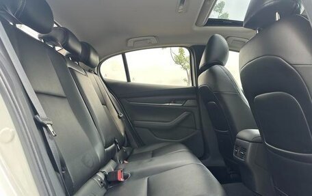 Mazda 3, 2021 год, 1 620 000 рублей, 13 фотография