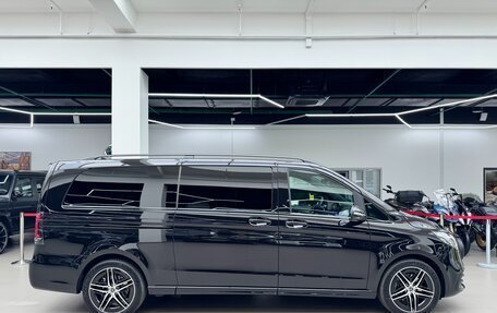 Mercedes-Benz V-Класс, 2025 год, 49 850 000 рублей, 8 фотография