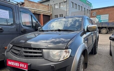Mitsubishi L200 IV рестайлинг, 2012 год, 1 100 000 рублей, 1 фотография