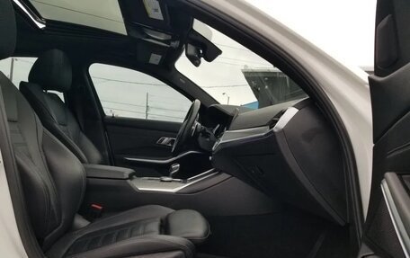 BMW 3 серия, 2022 год, 3 330 000 рублей, 10 фотография